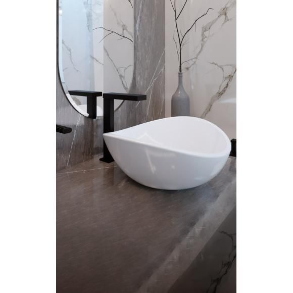 Sofisticación y elegancia: el color negro en los cuartos de baño